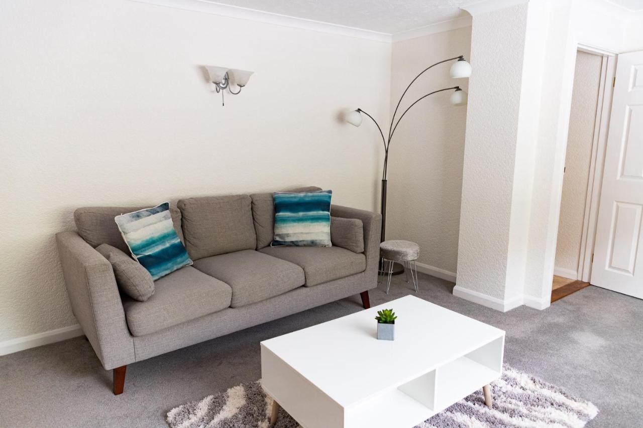 2 Chatsworth Riverscape Apartments - Peaceful Apartment In Great Location With Free Parking Overlooking The Gannel Just A Short Walk From Newquays Incredible Beaches And Local Amenities نيوكويي المظهر الخارجي الصورة