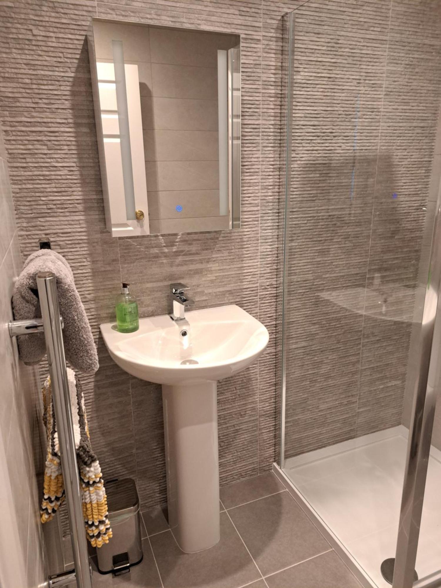 2 Chatsworth Riverscape Apartments - Peaceful Apartment In Great Location With Free Parking Overlooking The Gannel Just A Short Walk From Newquays Incredible Beaches And Local Amenities نيوكويي المظهر الخارجي الصورة